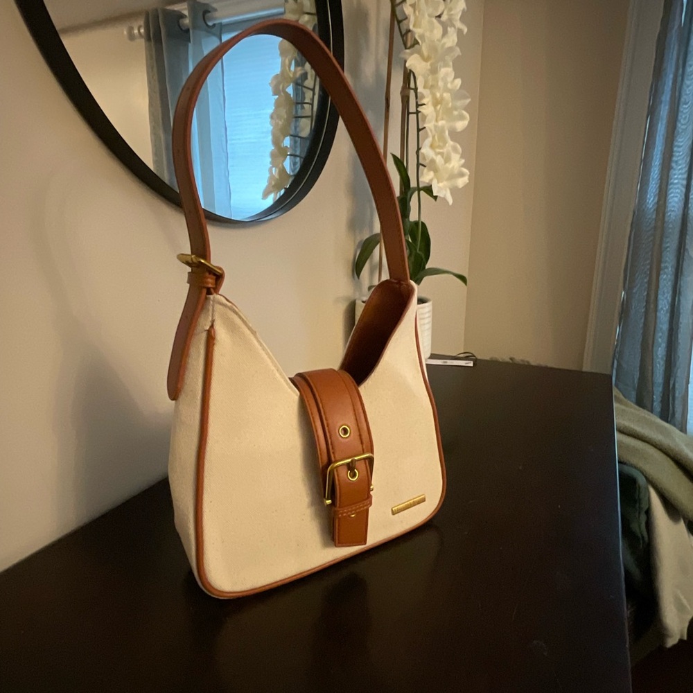 House of Harlow 1960 Cream and Tan Shoulder Bag